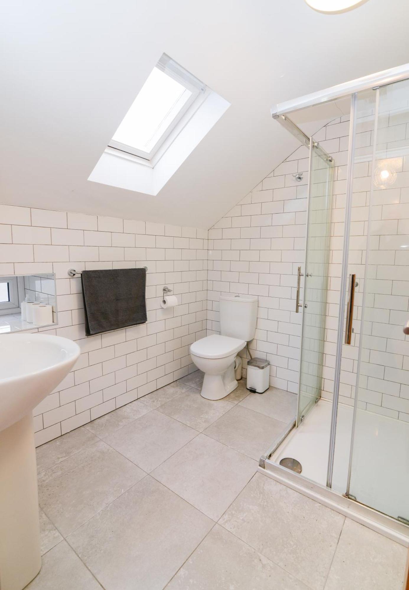 גלוואיי The Red Keep Fab Location - Two Bed - Two Bathrooms -Townhouse מראה חיצוני תמונה