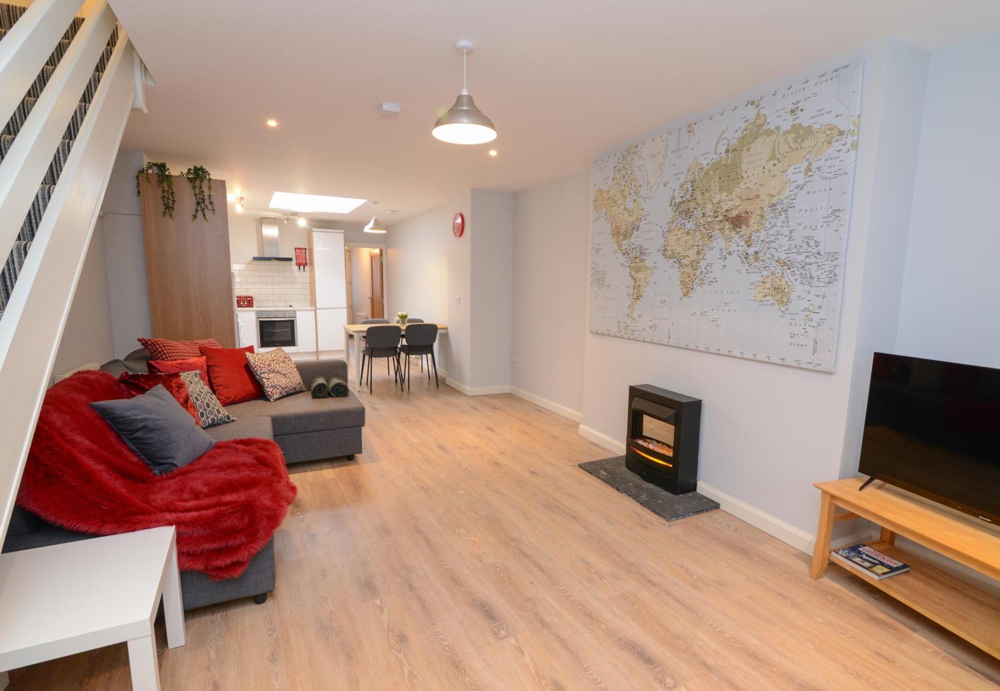 גלוואיי The Red Keep Fab Location - Two Bed - Two Bathrooms -Townhouse מראה חיצוני תמונה